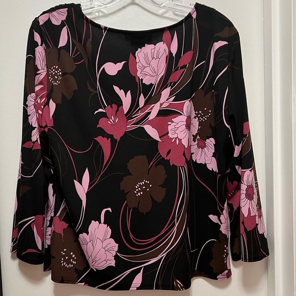 Draped Scoop Neck - Picture 2 of 3